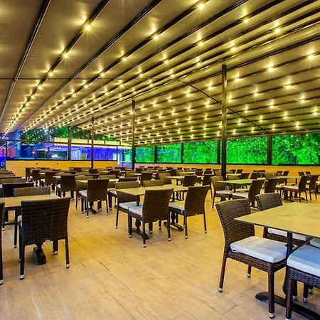 Grand Alisa Szálloda Alanya